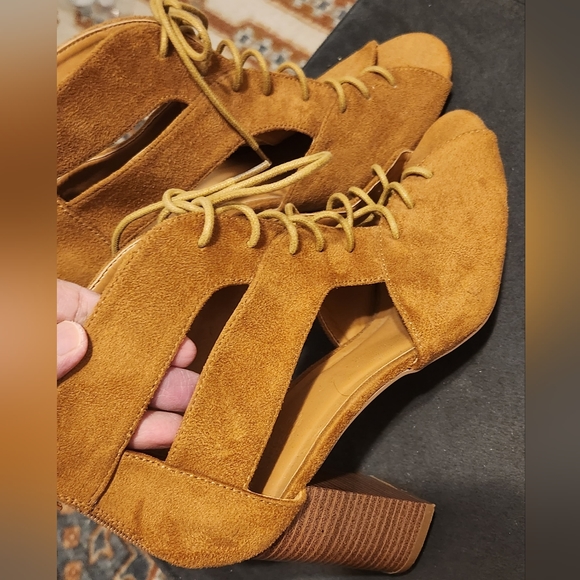 Suede Crisscross Cutout Chunky Heeled Booties